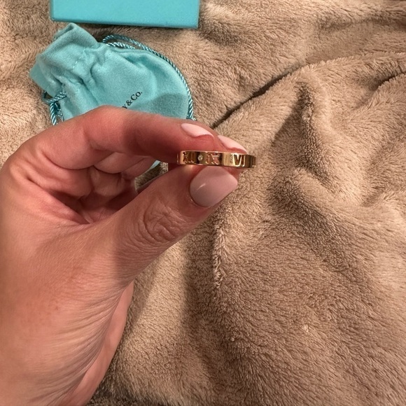 BRAND NEW Tiffany & Co. 18ct Rose Gold and Diamond Atlas Pierced Ring Size 7.5 - Picture 3 of 9